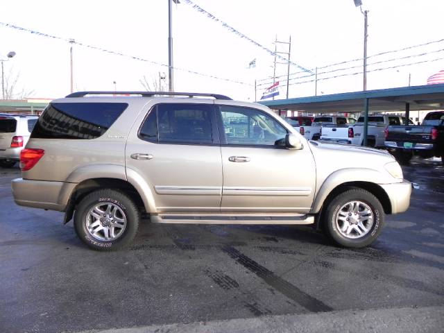 2006 Toyota Sequoia SLT 25