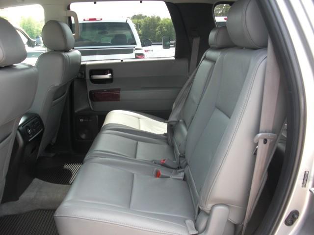 2008 Toyota Sequoia SLT 25