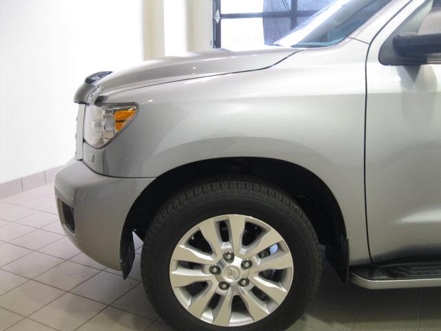 2008 Toyota Sequoia Ralliart