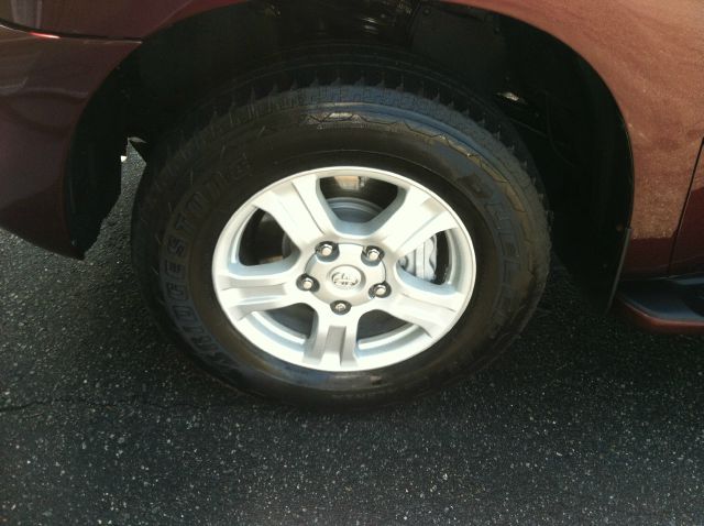 2010 Toyota Sequoia Sunroof - Chrome At Redbank