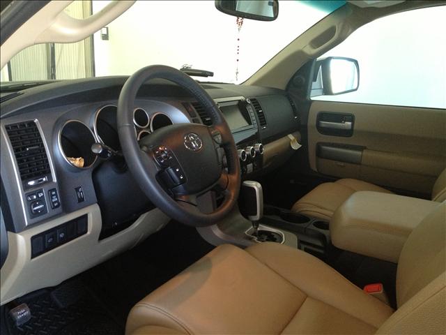 2012 Toyota Sequoia SLT 25