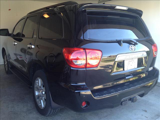 2012 Toyota Sequoia SLT 25