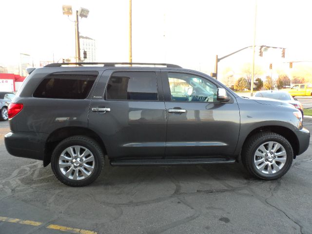 2012 Toyota Sequoia 4X4 LS 26K