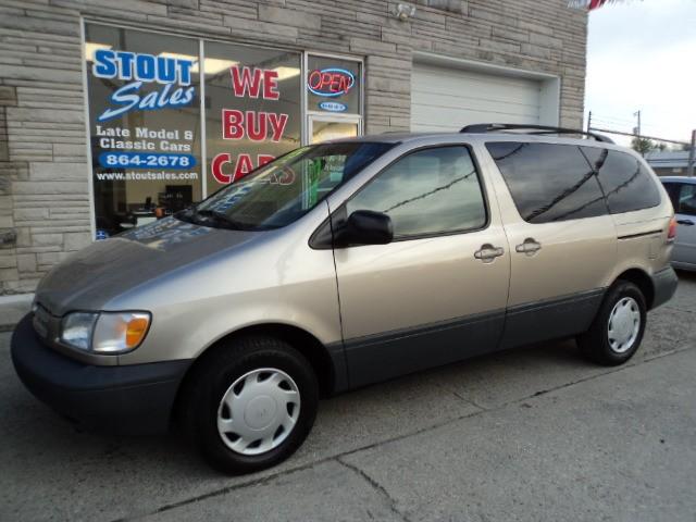 2000 Toyota Sienna Unknown