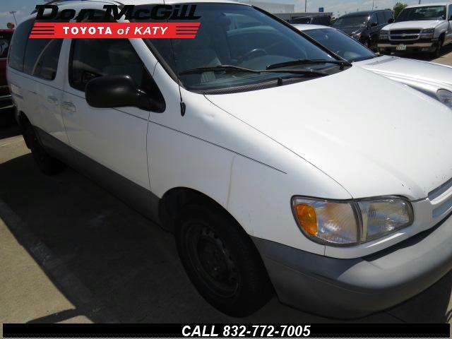 2000 Toyota Sienna SEL Sport Utility 4D