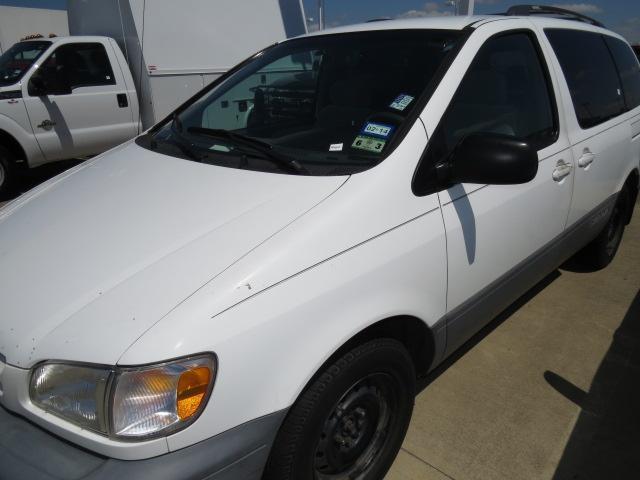 2000 Toyota Sienna SEL Sport Utility 4D