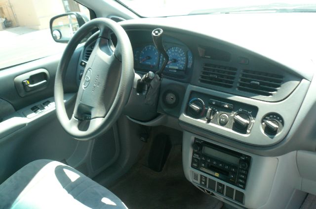 2001 Toyota Sienna SEL Sport Utility 4D