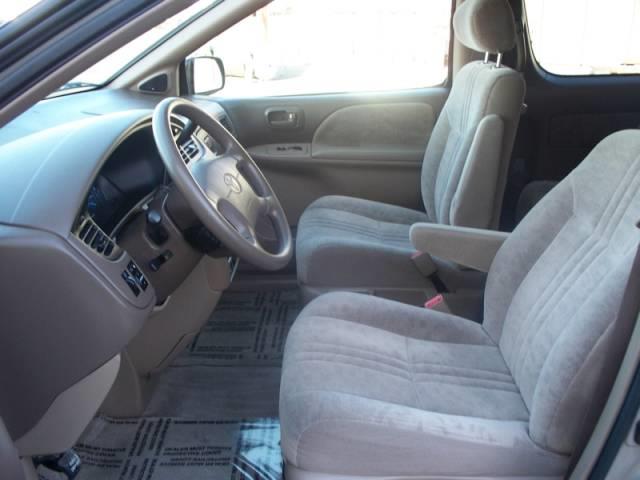 2002 Toyota Sienna 4dr SEL FWD