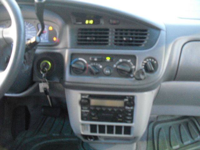 2002 Toyota Sienna SEL Sport Utility 4D