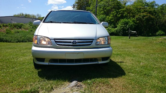 2002 Toyota Sienna XL Long Bed Crew Cab ~ 5.4L Gas