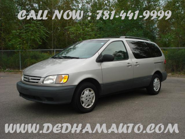 2003 Toyota Sienna SEL Sport Utility 4D