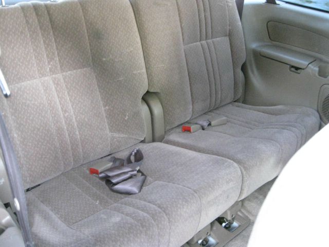 2003 Toyota Sienna SEL Sport Utility 4D