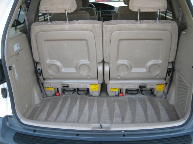 2003 Toyota Sienna SEL Sport Utility 4D