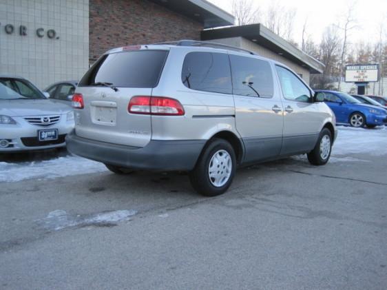 2003 Toyota Sienna Unknown