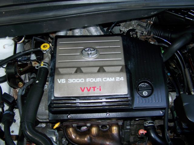 2003 Toyota Sienna X