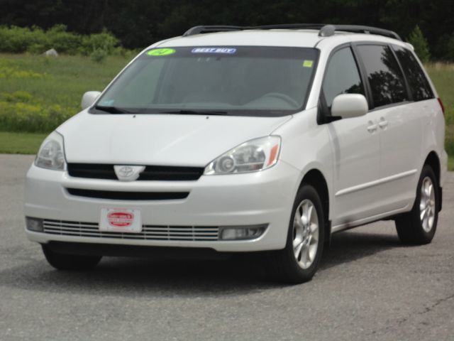 2004 Toyota Sienna XLT 4.6L 4WD