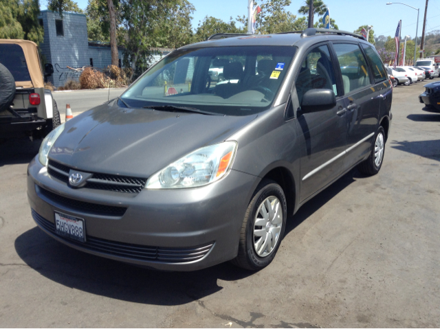 2004 Toyota Sienna 1997 Ford GL