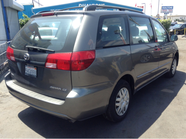 2004 Toyota Sienna 1997 Ford GL