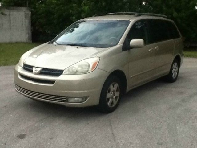 2004 Toyota Sienna Unknown