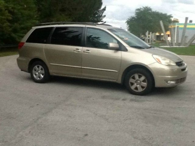 2004 Toyota Sienna Unknown