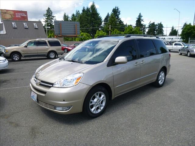 2004 Toyota Sienna Eddie Bauer 4x4