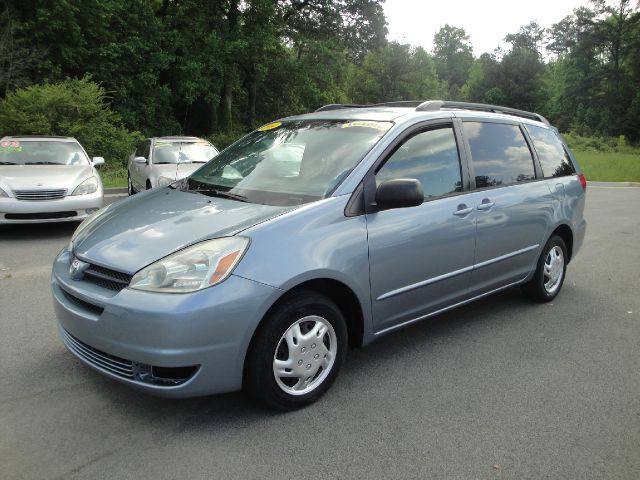 2004 Toyota Sienna 1997 Ford GL