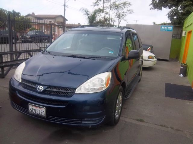 2004 Toyota Sienna 1997 Ford GL