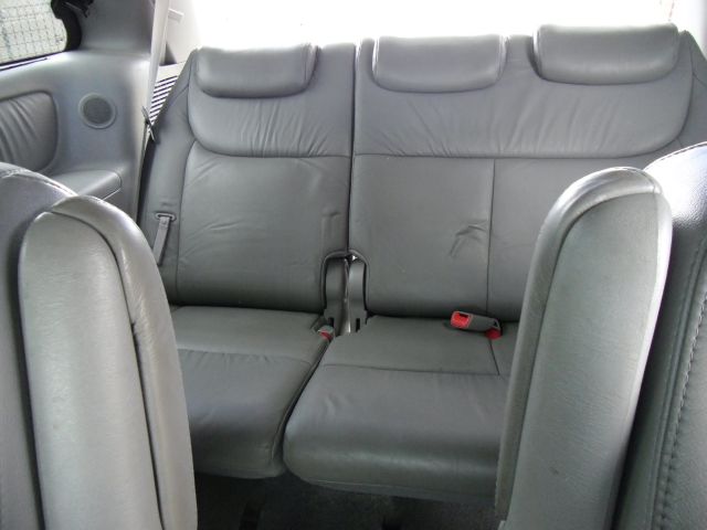 2004 Toyota Sienna SEL Sport Utility 4D