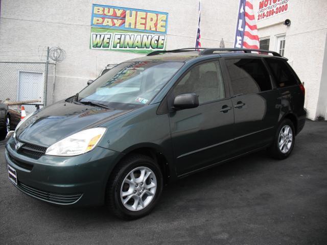 2004 Toyota Sienna 4.6L XLT Sport