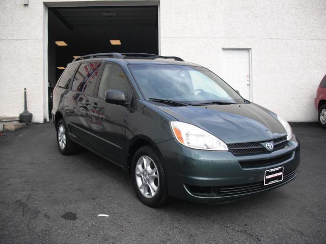 2004 Toyota Sienna 4.6L XLT Sport