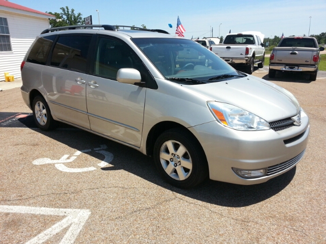 2004 Toyota Sienna Eddie Bauer 4x4