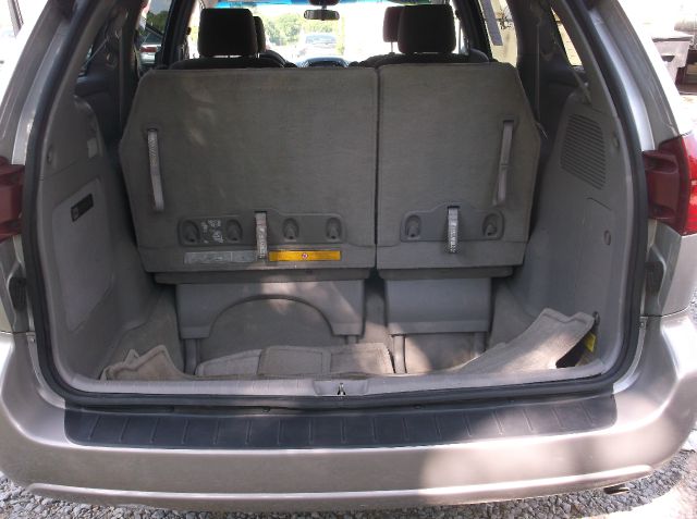 2004 Toyota Sienna Touring - Moonroof