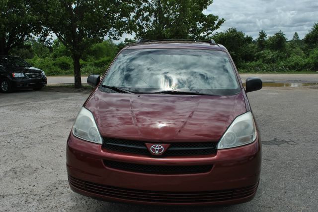 2004 Toyota Sienna 1997 Ford GL