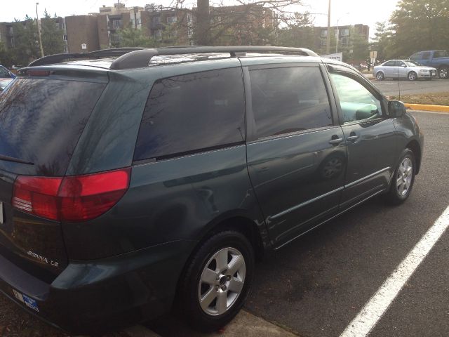 2004 Toyota Sienna Unknown