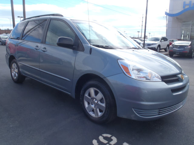 2004 Toyota Sienna 5.4L Special Service