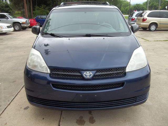 2004 Toyota Sienna 1997 Ford GL