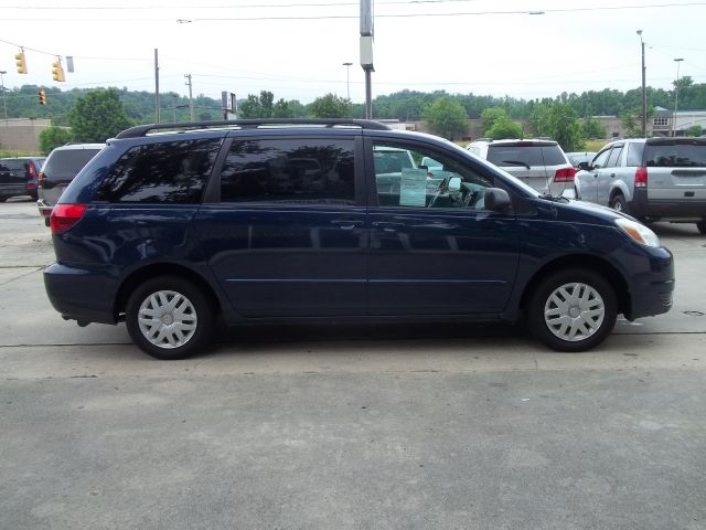 2004 Toyota Sienna 1997 Ford GL