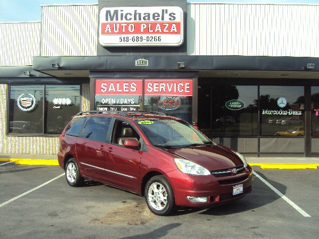 2004 Toyota Sienna XLT 4.6L 4WD