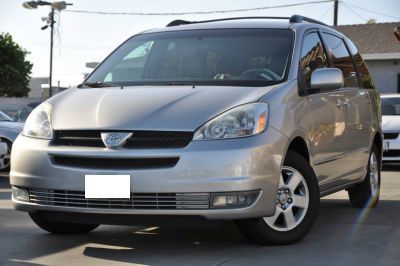 2004 Toyota Sienna SEL Sport Utility 4D