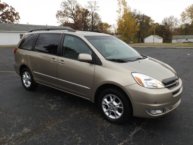 2004 Toyota Sienna XLT 4.6L 4WD