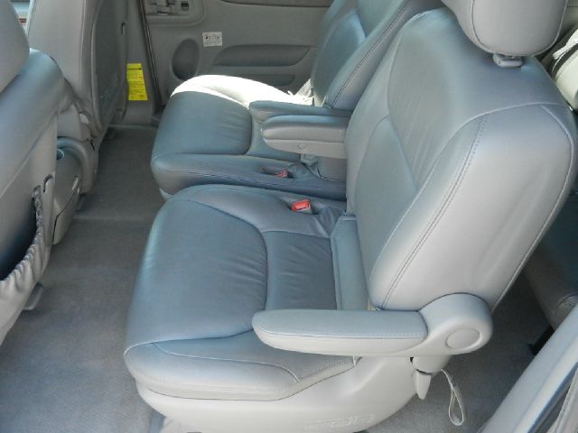 2004 Toyota Sienna Eddie Bauer 4x4