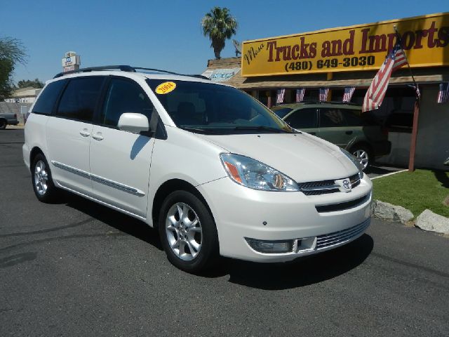 2004 Toyota Sienna Eddie Bauer 4x4