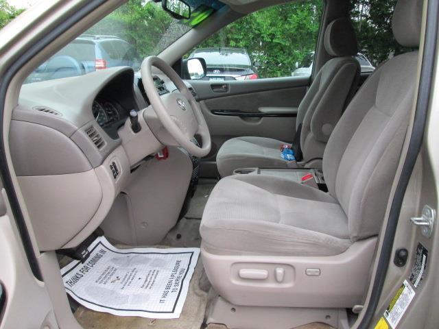 2005 Toyota Sienna SLT 4x4 3rd Row