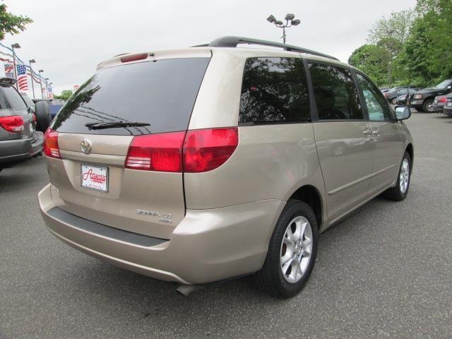 2005 Toyota Sienna SLT 4x4 3rd Row