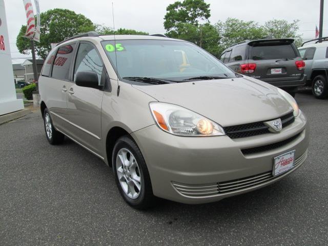 2005 Toyota Sienna SLT 4x4 3rd Row