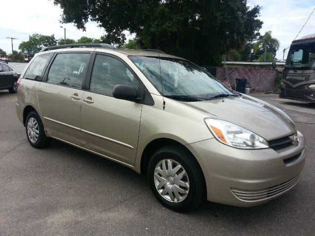 2005 Toyota Sienna S 2WD 4-spd AT