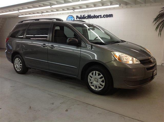 2005 Toyota Sienna SEL Sport Utility 4D