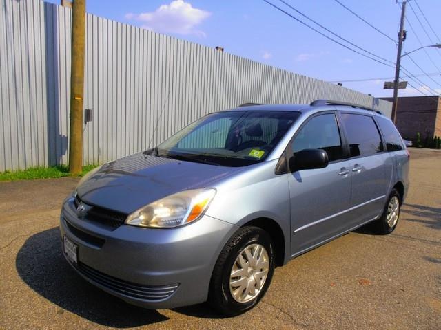 2005 Toyota Sienna X