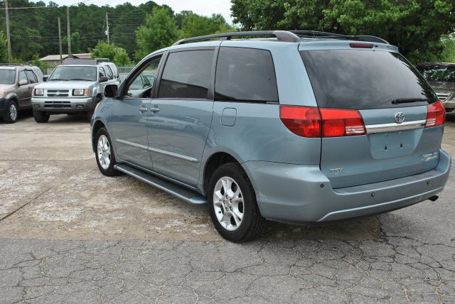 2005 Toyota Sienna XLT 4.6L 4WD