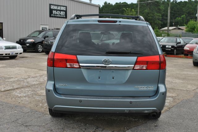 2005 Toyota Sienna XLT 4.6L 4WD